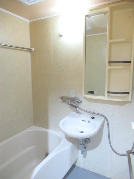 room 200703