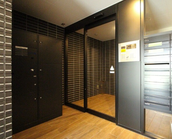 room 200825