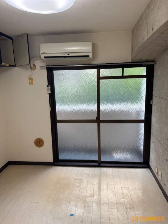 room 200860