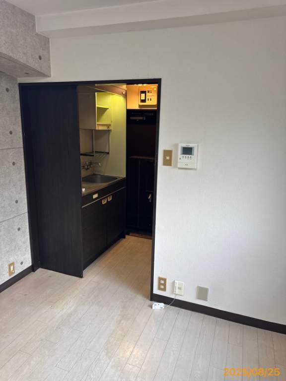 room 200861