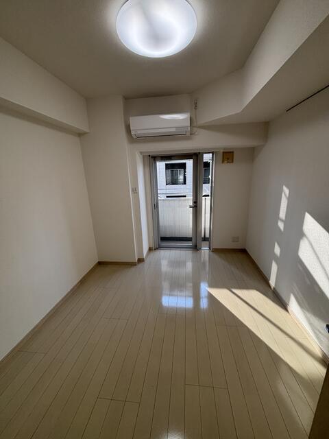 room 203628