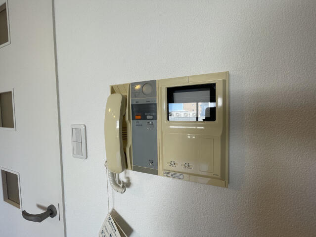 room 204012