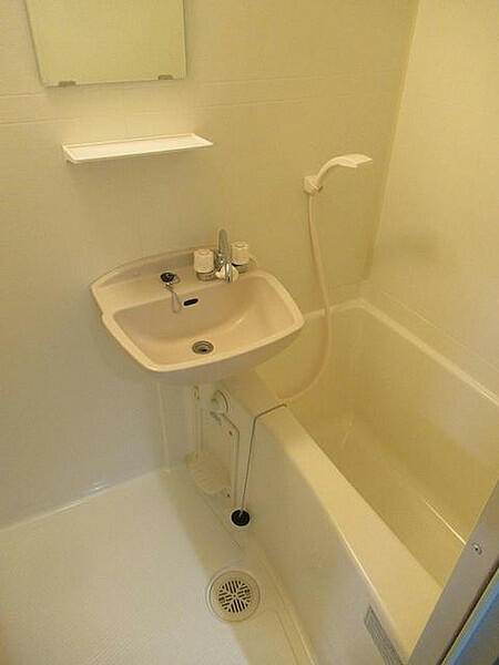 room 204027