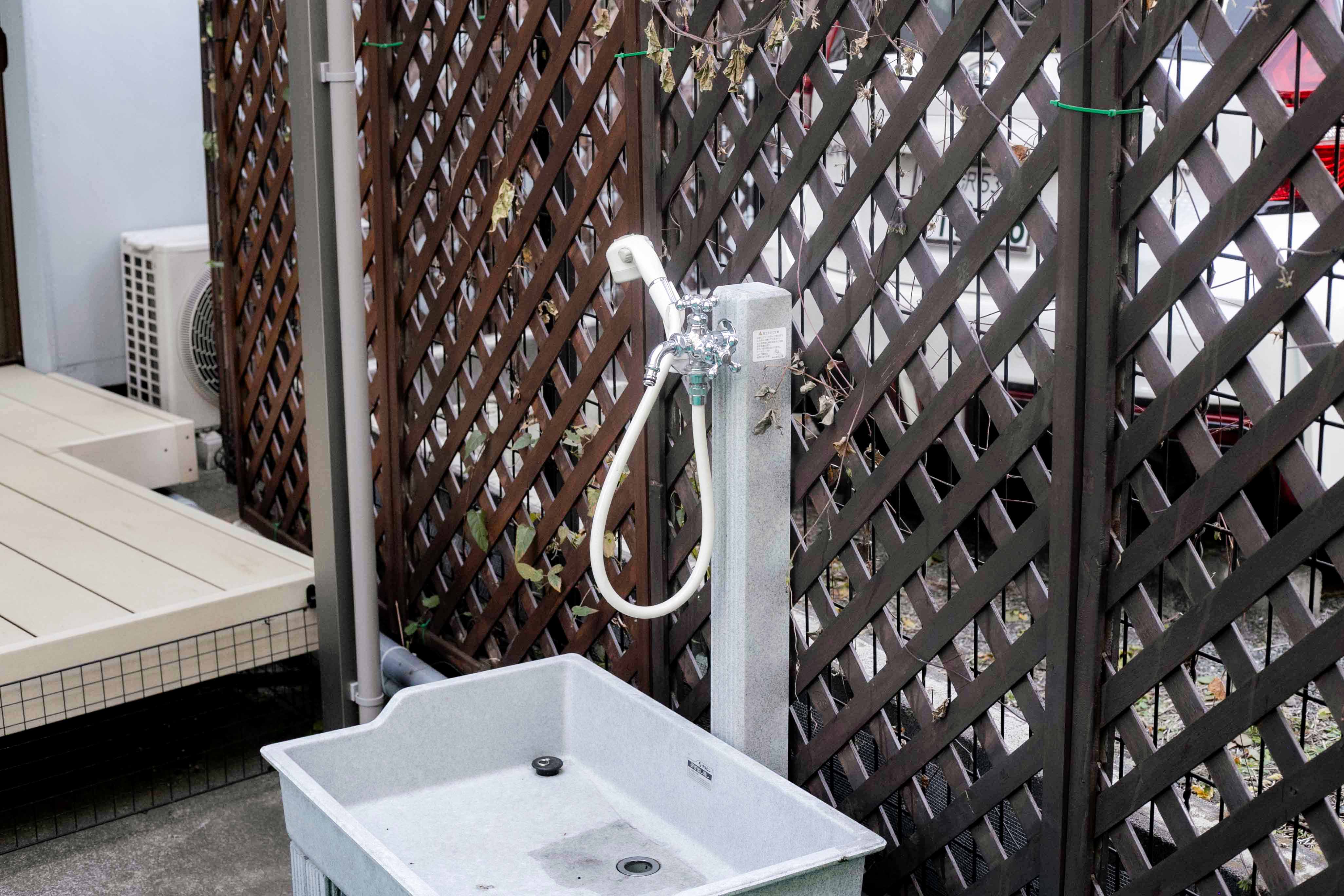 ペット専用バスシンク 散歩後の足洗いやシャンプーに便利 HOUSE-ZOO所沢