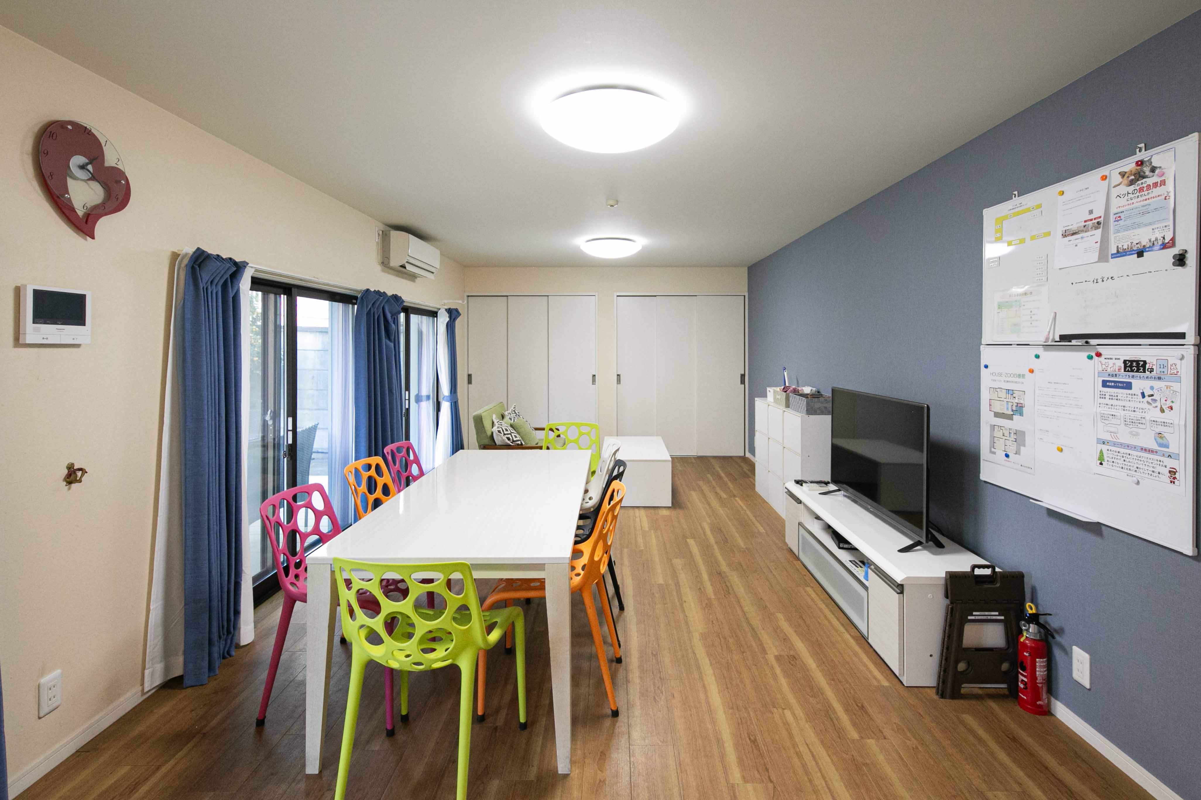 HOUSE-ZOO所沢 20帖のリビング・ダイニング 開放感のある共有スペース